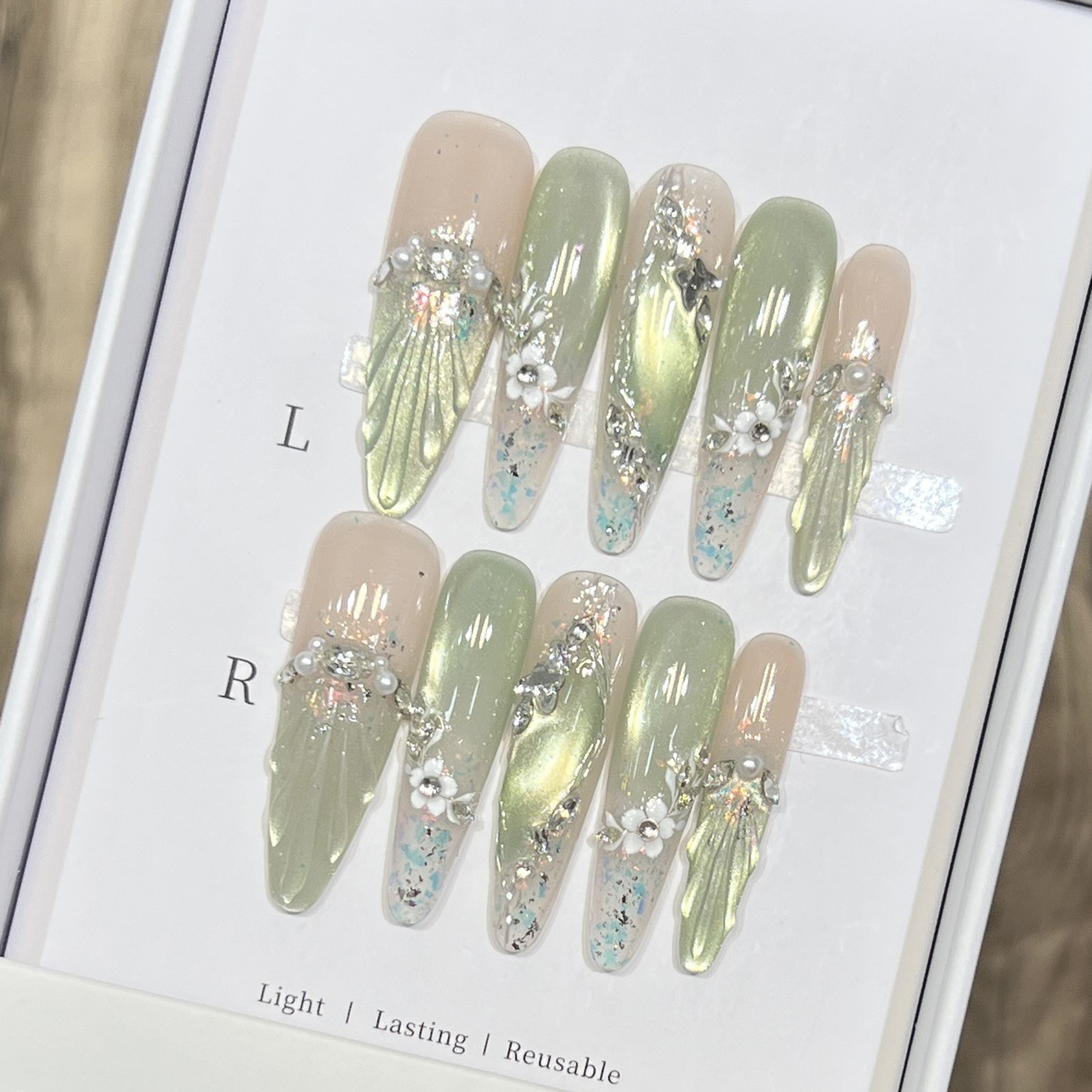 Nail Art Wedding - 10 Stück lange Mandel-Kunstnägel mit grünem