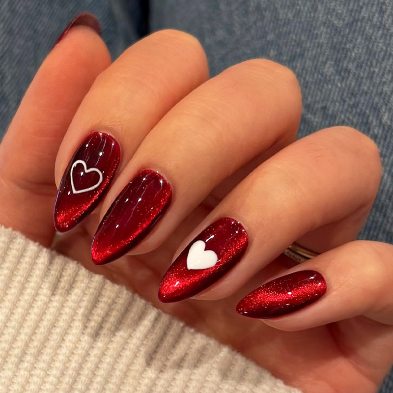 Nail Art Cat Eye Simple - 24 Stück einfache rote Katzenaugen-Mandel-Stick auf