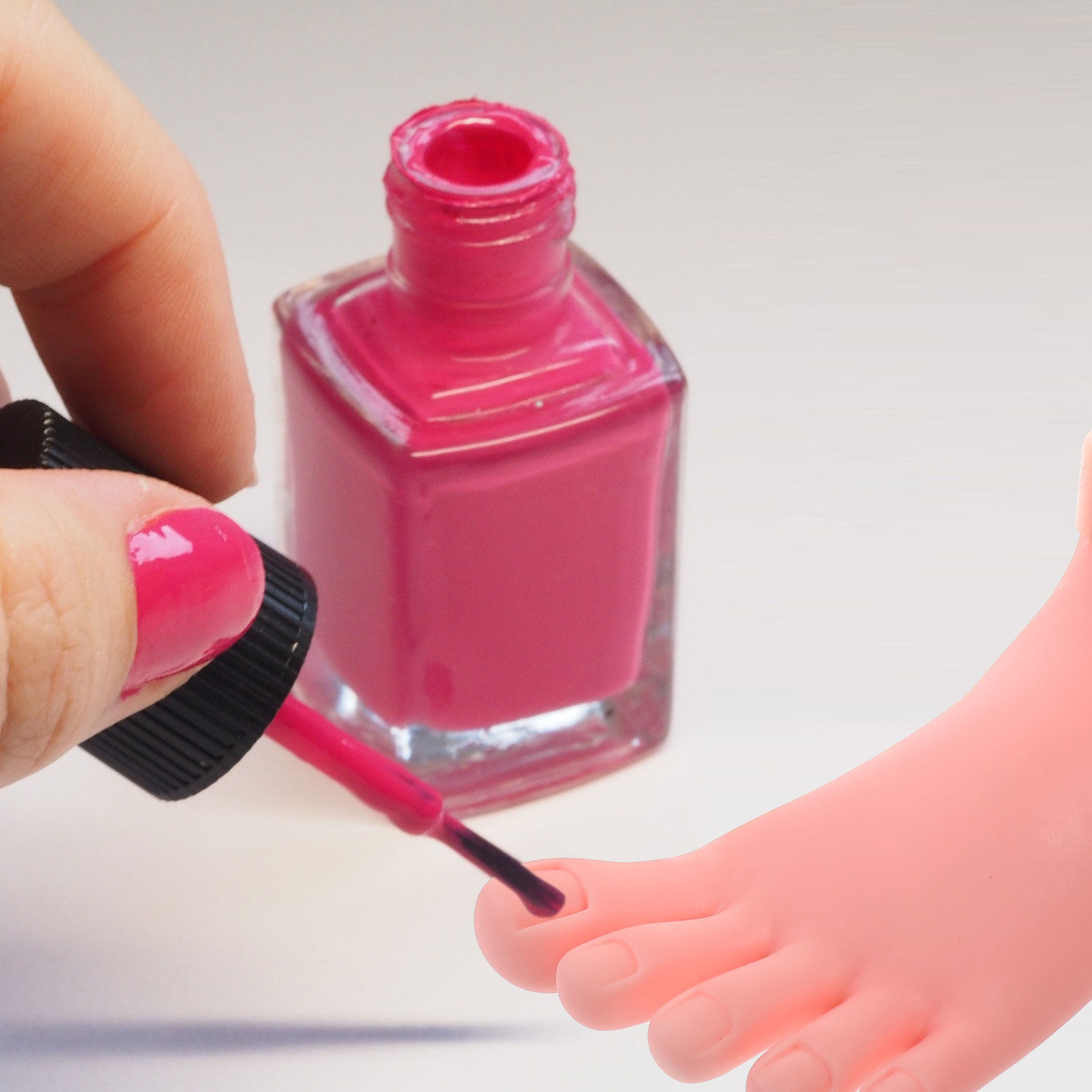 2 Stück Maniküre-Übungshand un – Nail Art Fake Bewertung und Preis