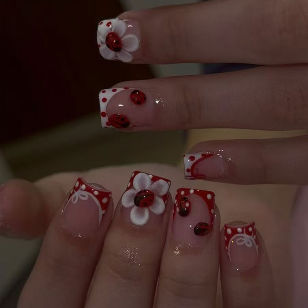 24 Stück pro Set. Rechteckige  – Nail Art Quotes Bewertung und Preis