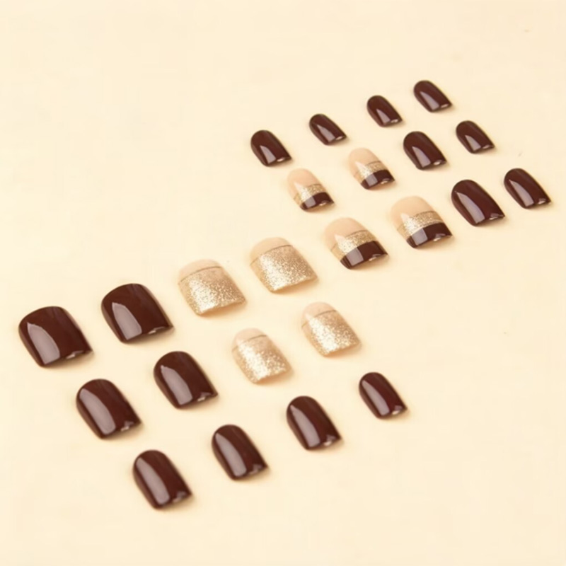 Kurze, quadratische Kunstnägel – Nail Art Glossy Bewertung und Preis